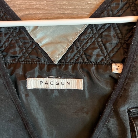PACSUN- MENS BLACK UTILITY VEST - Picture 2 of 7